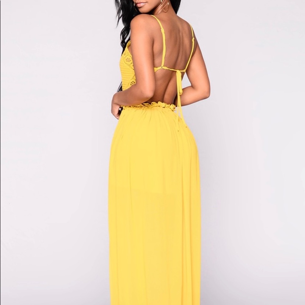 🎉2X HP!🎉 Clara Backless Crochet Maxi Dress - Picture 4 of 5